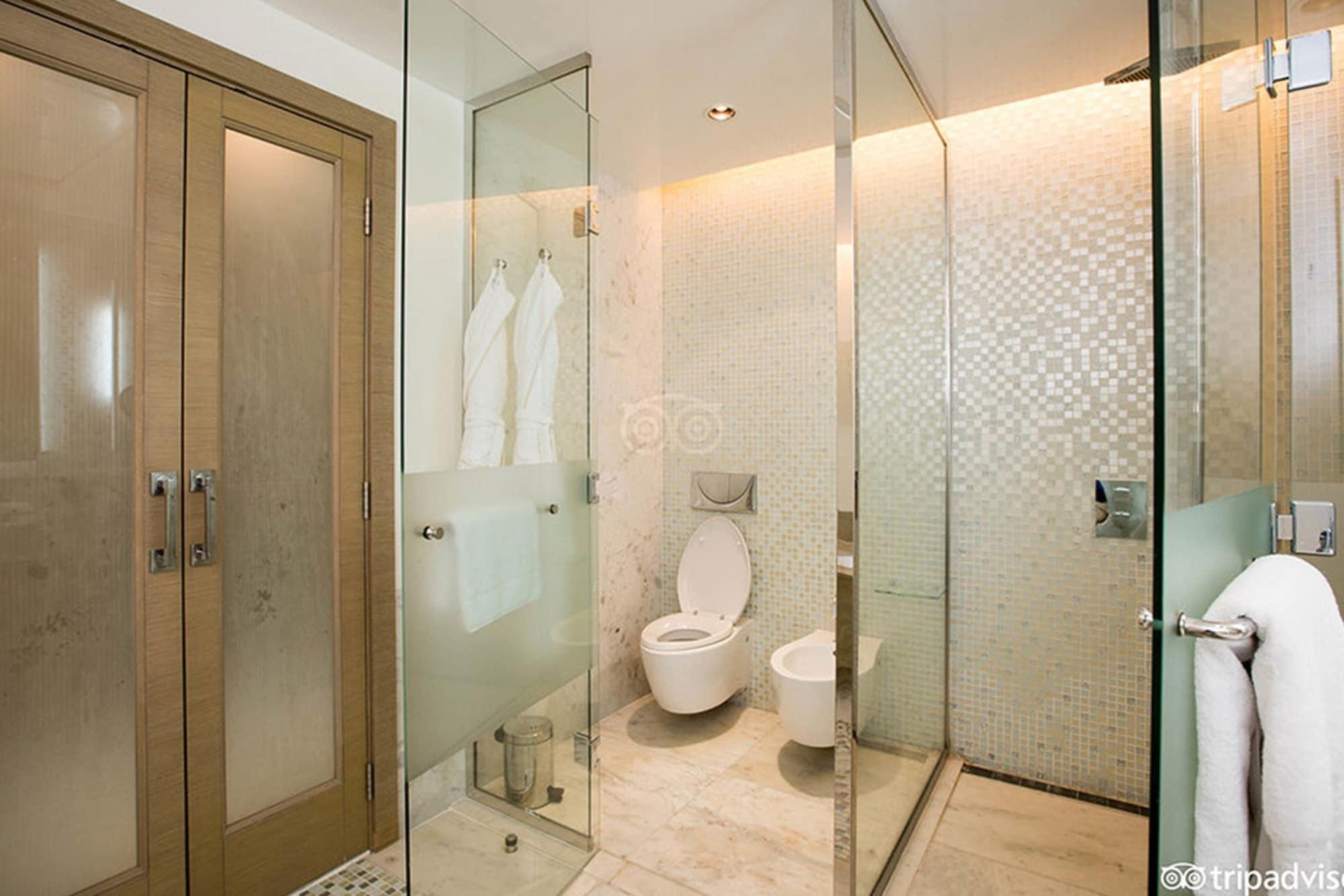 Millennium Al Rawdah Hotel Abu Dhabi Exterior photo A bathroom at the hotel