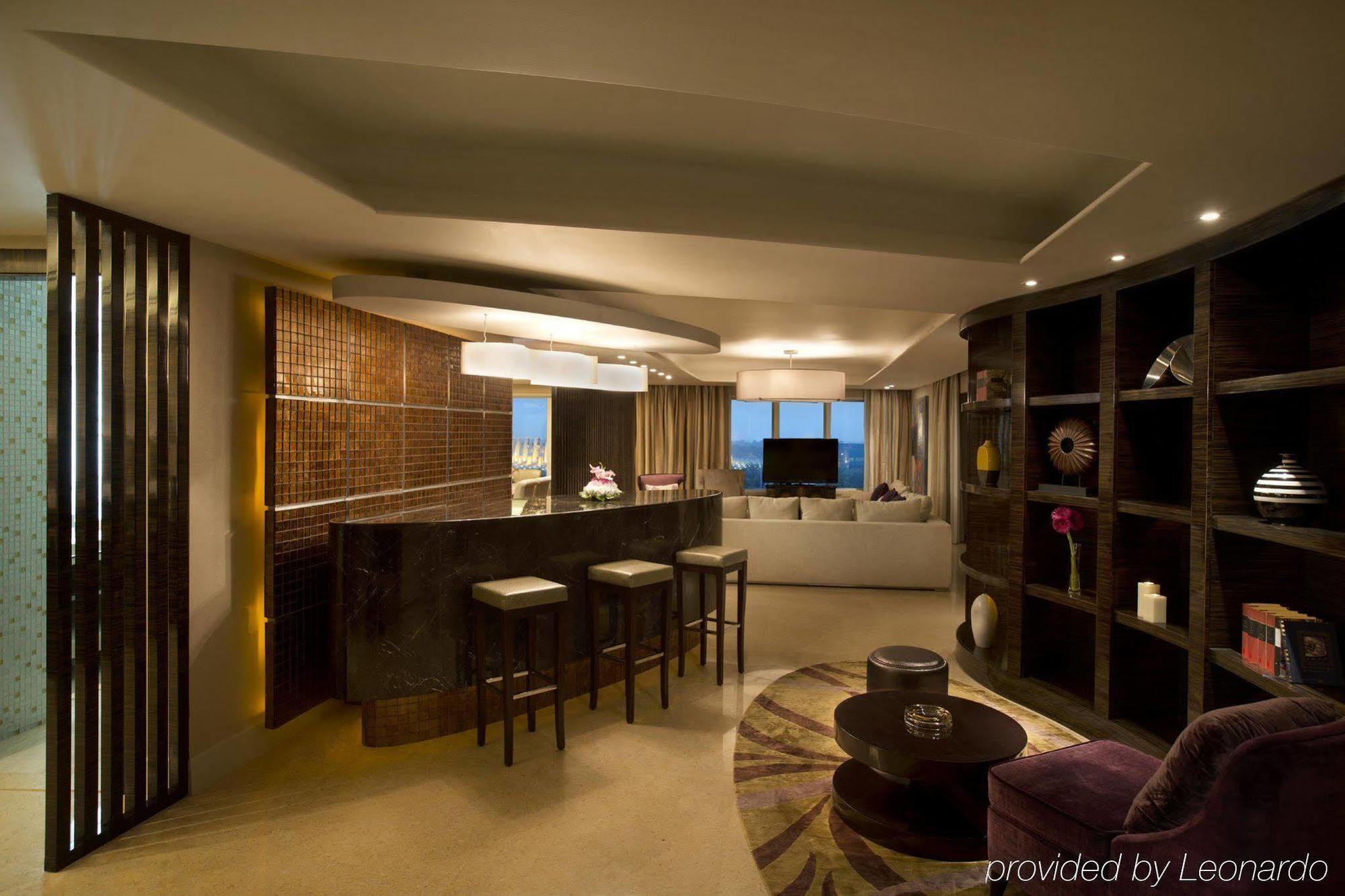 Millennium Al Rawdah Hotel Abu Dhabi Exterior photo A suite at the Mandarin Oriental, Bangkok